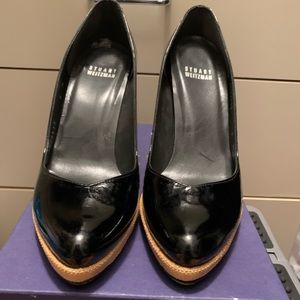 Stuart weitzman black patent leather pump